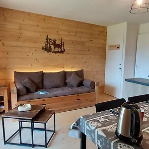 Je T'aime - Les Tennis - 2 2 Pieces 5 P Et 6 P Appartement